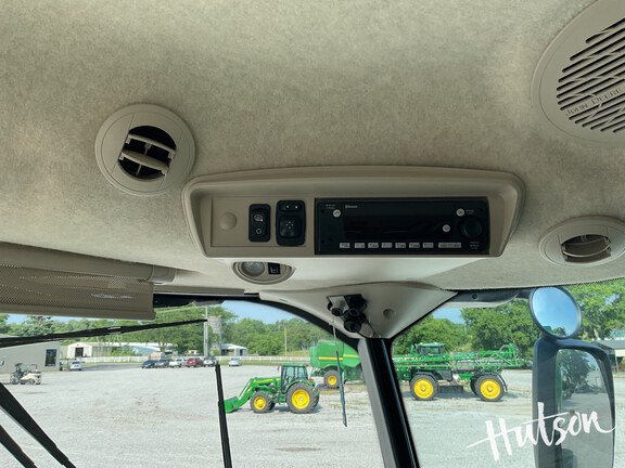 Photo of 2023 John Deere S780