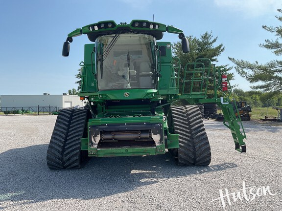 Photo of 2023 John Deere S780