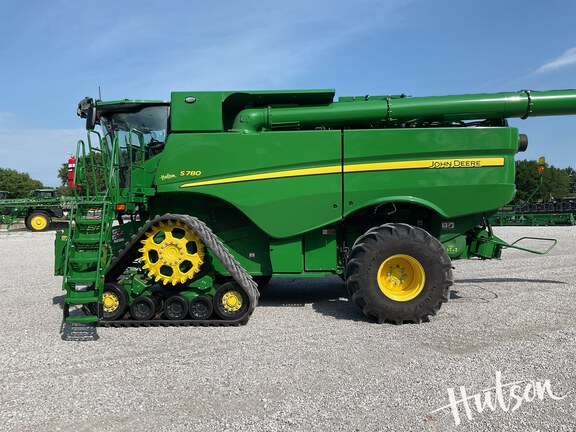 Photo of 2023 John Deere S780