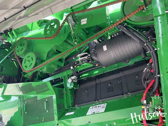 Photo of 2023 John Deere S780