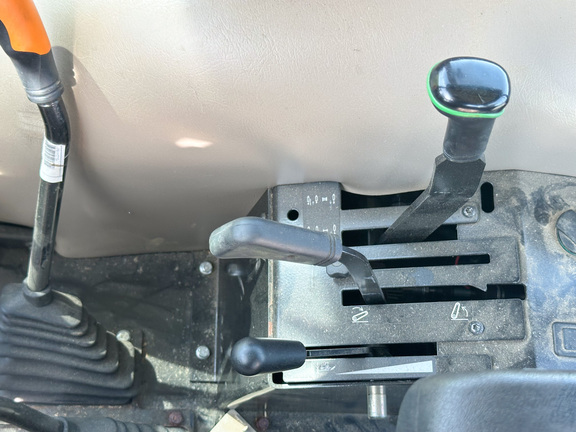 2021 John-Deere 5075E