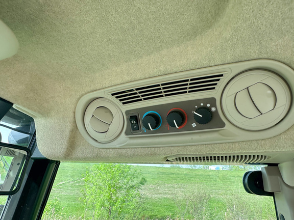 2021 John-Deere 5075E