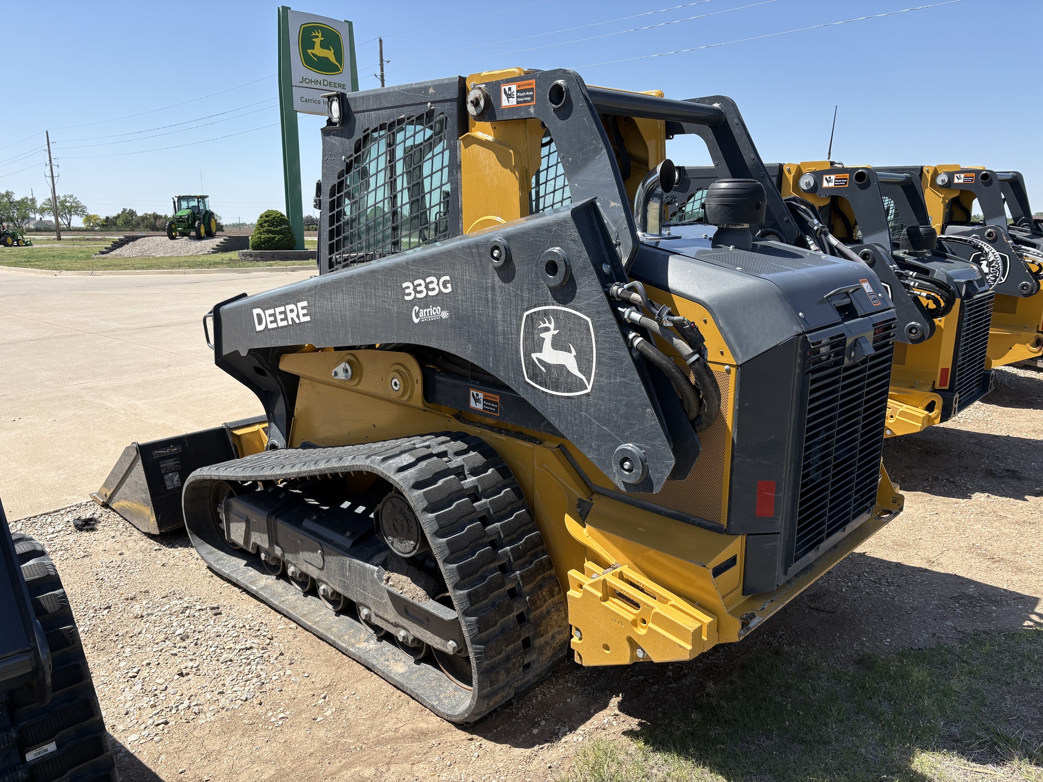 2022 John Deere 333G Image 2