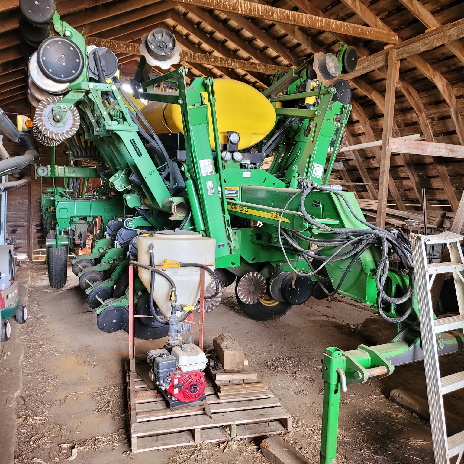 【JON出品！】 2004 John Deere 1790 - Grossenburg