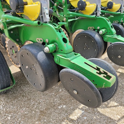 2004 John Deere 1790 (16th thumbnail)