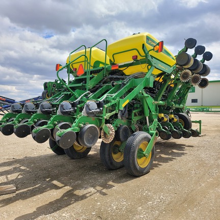 2004 John Deere 1790 (3rd thumbnail)