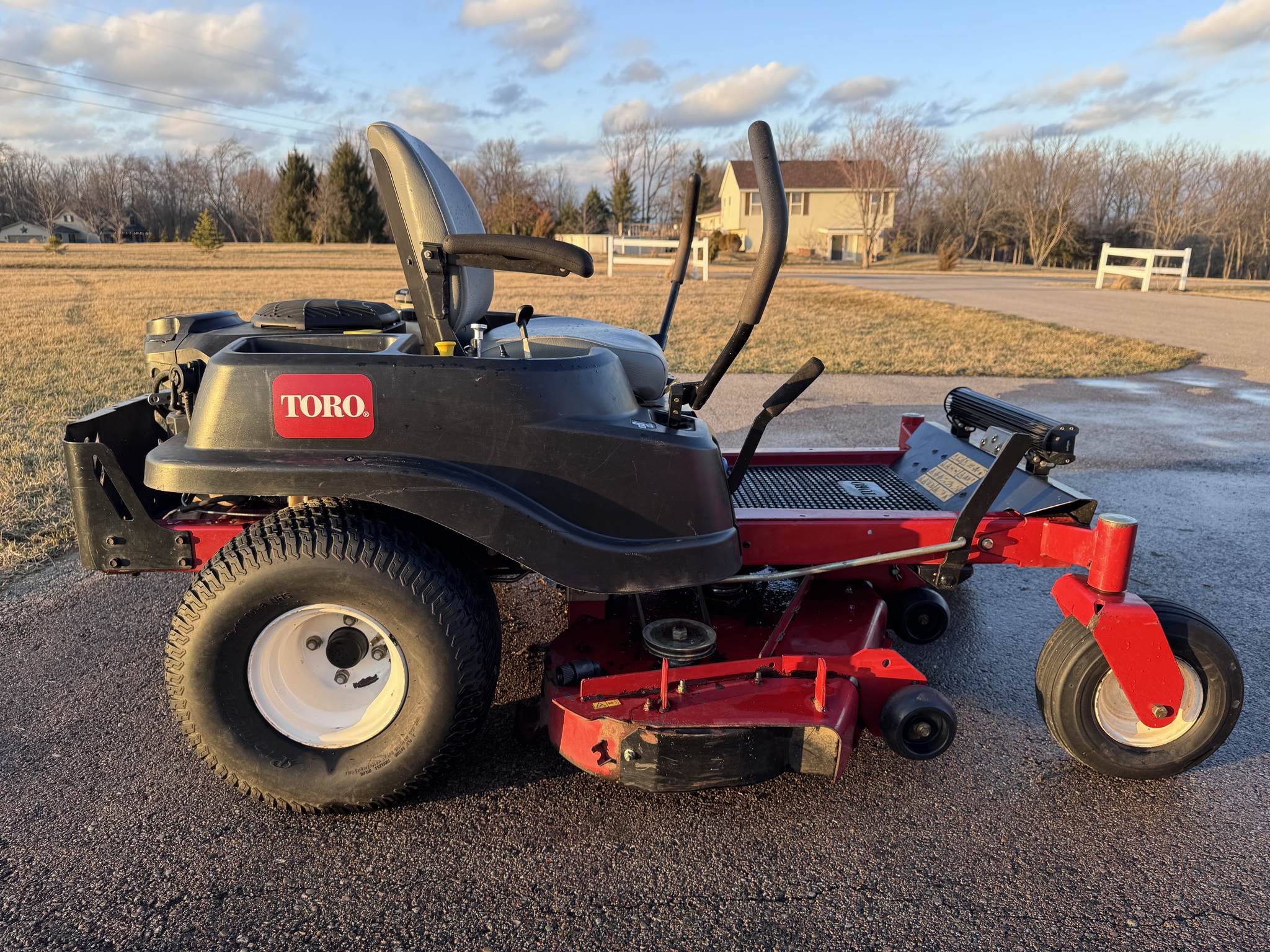 Used 2018 Toro MX5050 Time Cutter Zero Turn Mowers at Koenig Equipment in Urbana, OH - PhotoXL0
