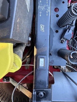 Used 2018 Toro MX5050 Time Cutter Zero Turn Mowers at Koenig Equipment in Urbana, OH - Photo7