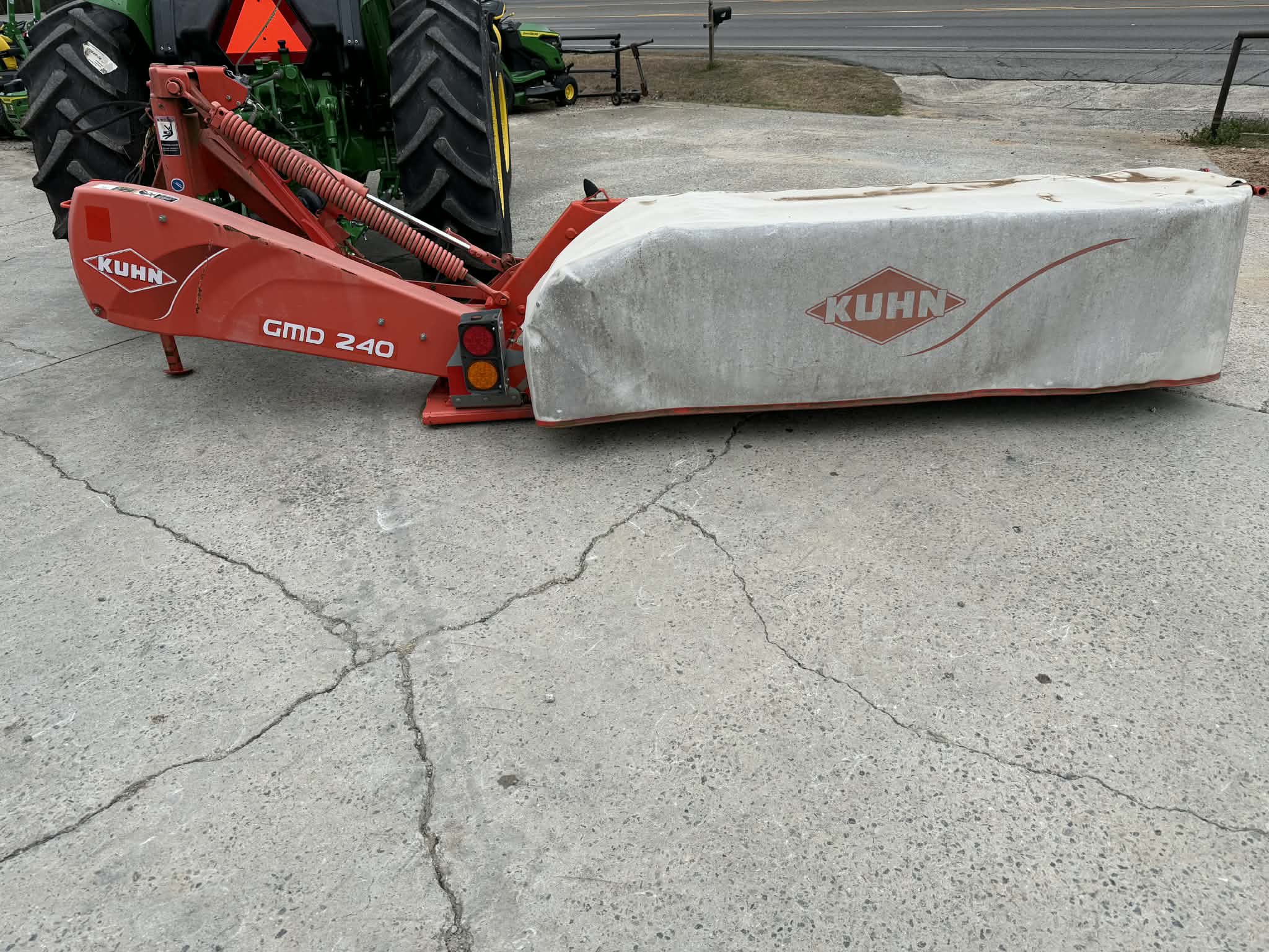 2017 Kuhn GMD240 Image 4