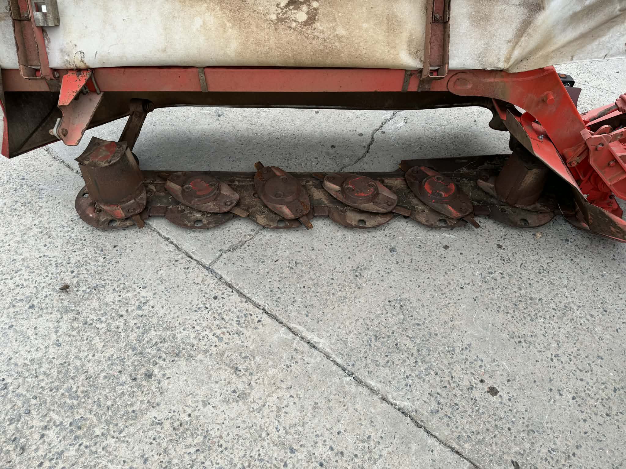 2017 Kuhn GMD240 Image 3