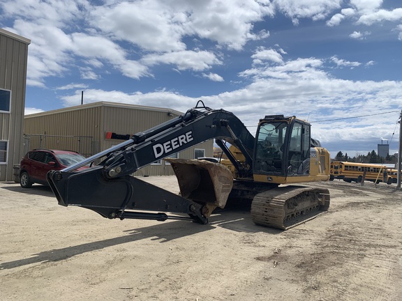 Photo of a 2017 John Deere 210G LC