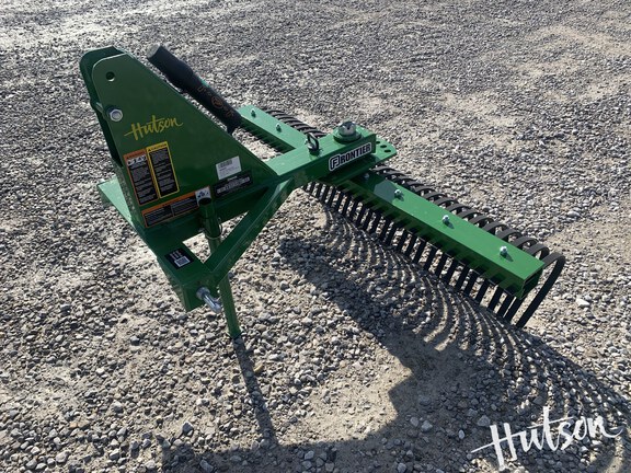 Photo of 2025 John Deere LR5060