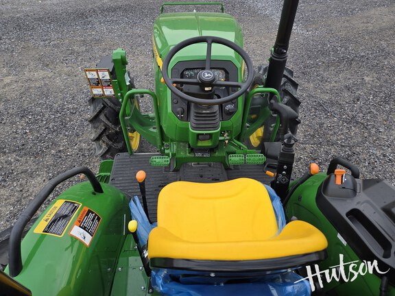 Photo of 2025 John Deere 5060E