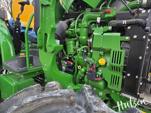 Photo of 2025 John Deere 5060E