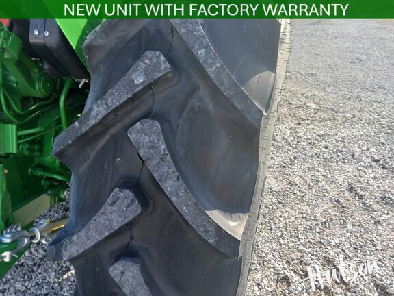 Photo of 2025 John Deere 5060E