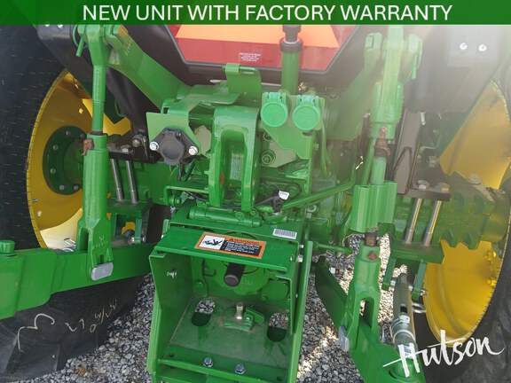 Photo of 2025 John Deere 5060E