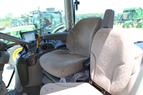2025 John Deere 6R 145 Photo 7