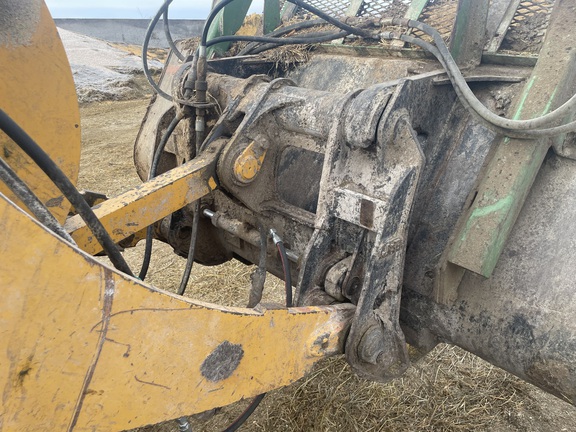2000 John Deere 324H - Photo12