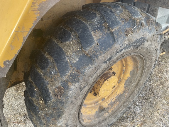 2000 John Deere 324H - Photo10