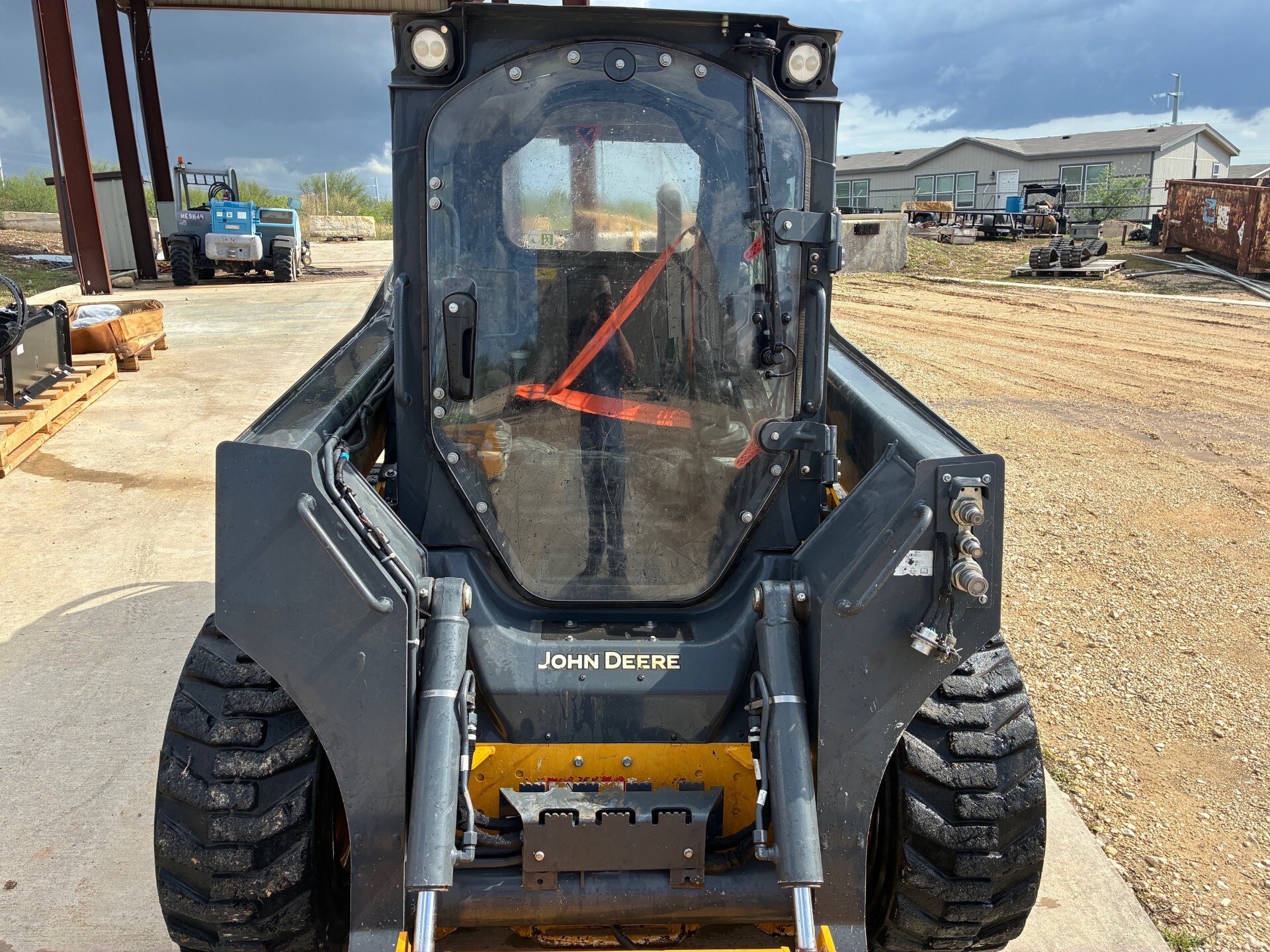 2019 John Deere 324G Image 5
