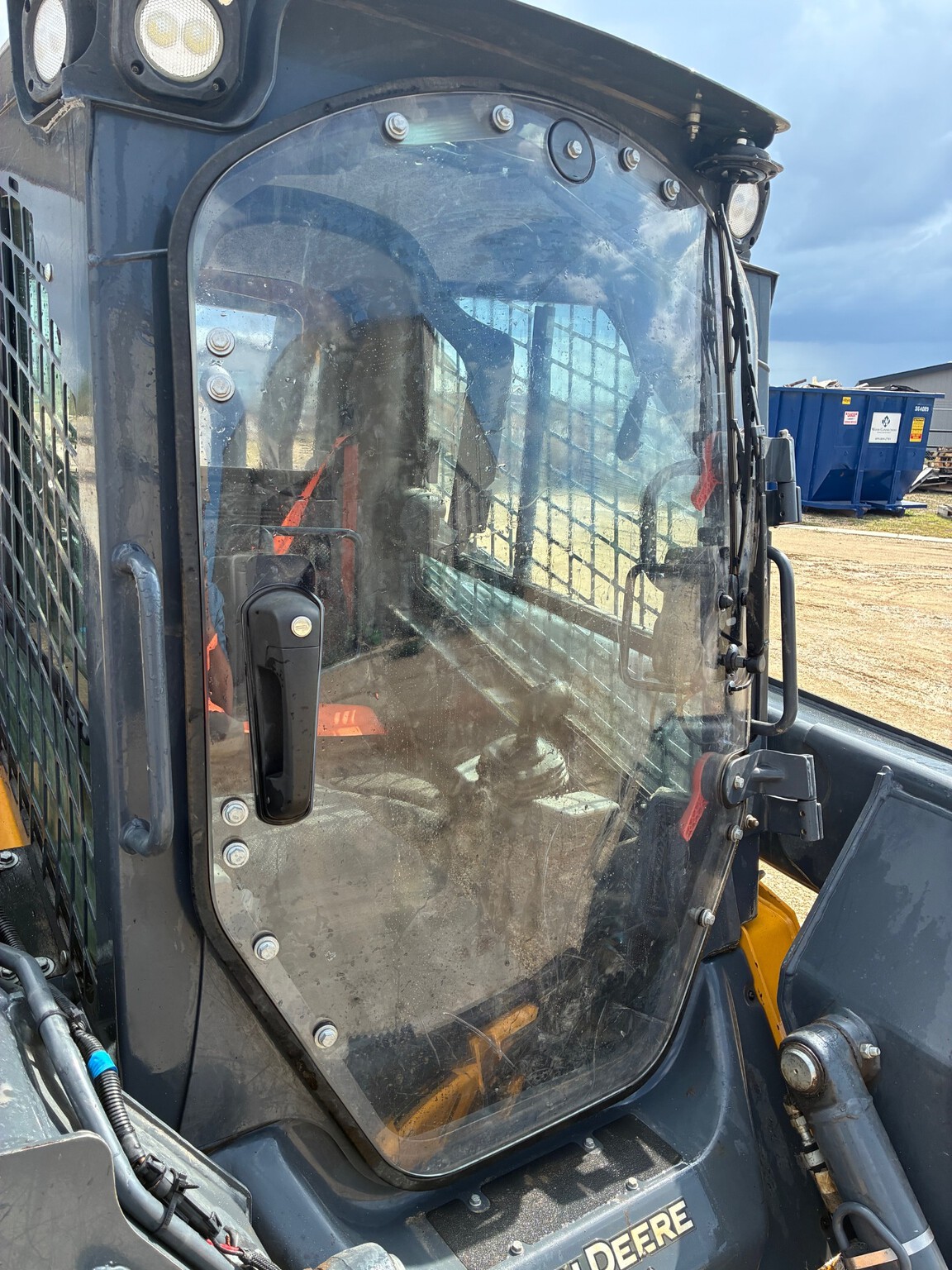 2019 John Deere 324G Image 6
