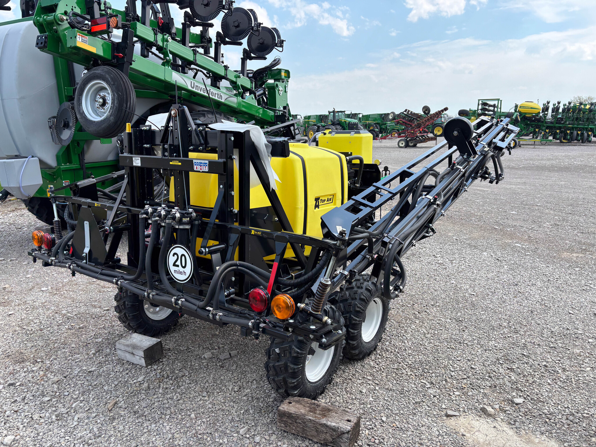 Used -- Top Air ATV200 Pull Type Sprayers at Koenig Equipment in Anna, OH - PhotoXL2