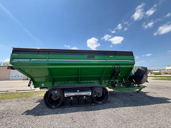 Used 2025 Brent 1598 Grain Carts at Koenig Equipment in Knightstown, IN - Photo3