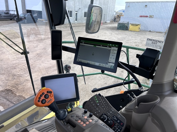 Used 2025 John Deere 9500 Self Propelled Forage Harvesters at Horizon Ag & Turf in Barrhead, AB - Photo14