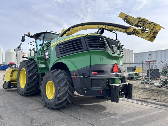 Used 2025 John Deere 9500 Self Propelled Forage Harvesters at Horizon Ag & Turf in Barrhead, AB - Photo3