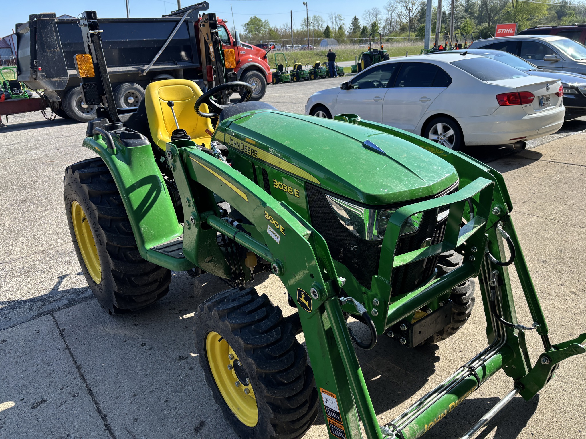 Used 2023 John Deere 3038E Compact Utility Tractors at Koenig Equipment in Richmond, IN - PhotoXL2