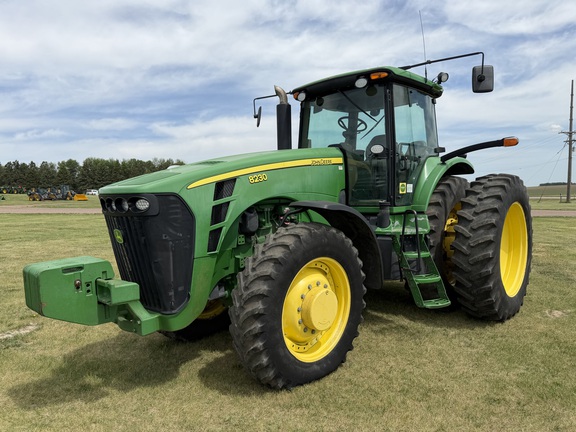 2008 John Deere 8230 - Photo7