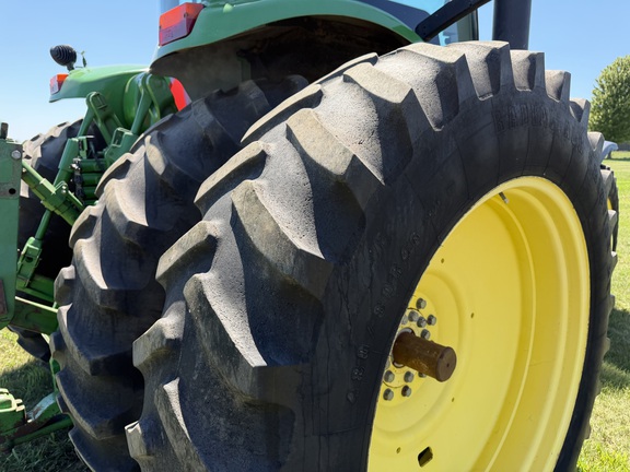 2008 John Deere 8230 - Photo16