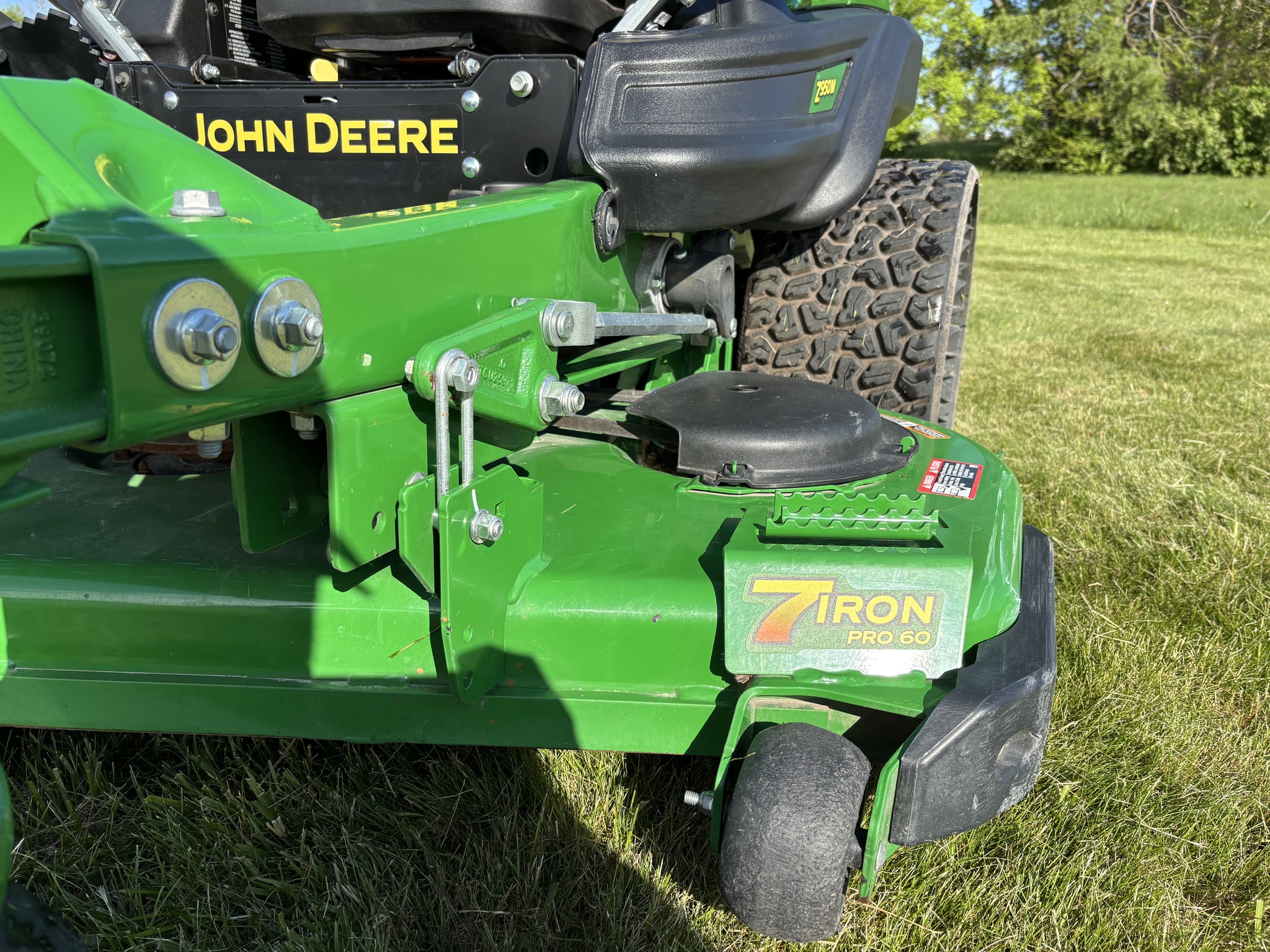 Used 2024 John Deere Z950M Zero Turn Mowers at Koenig Equipment in Knightstown, IN - PhotoXL10