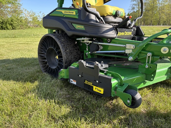 Used 2024 John Deere Z950M Zero Turn Mowers at Koenig Equipment in Knightstown, IN - Photo11