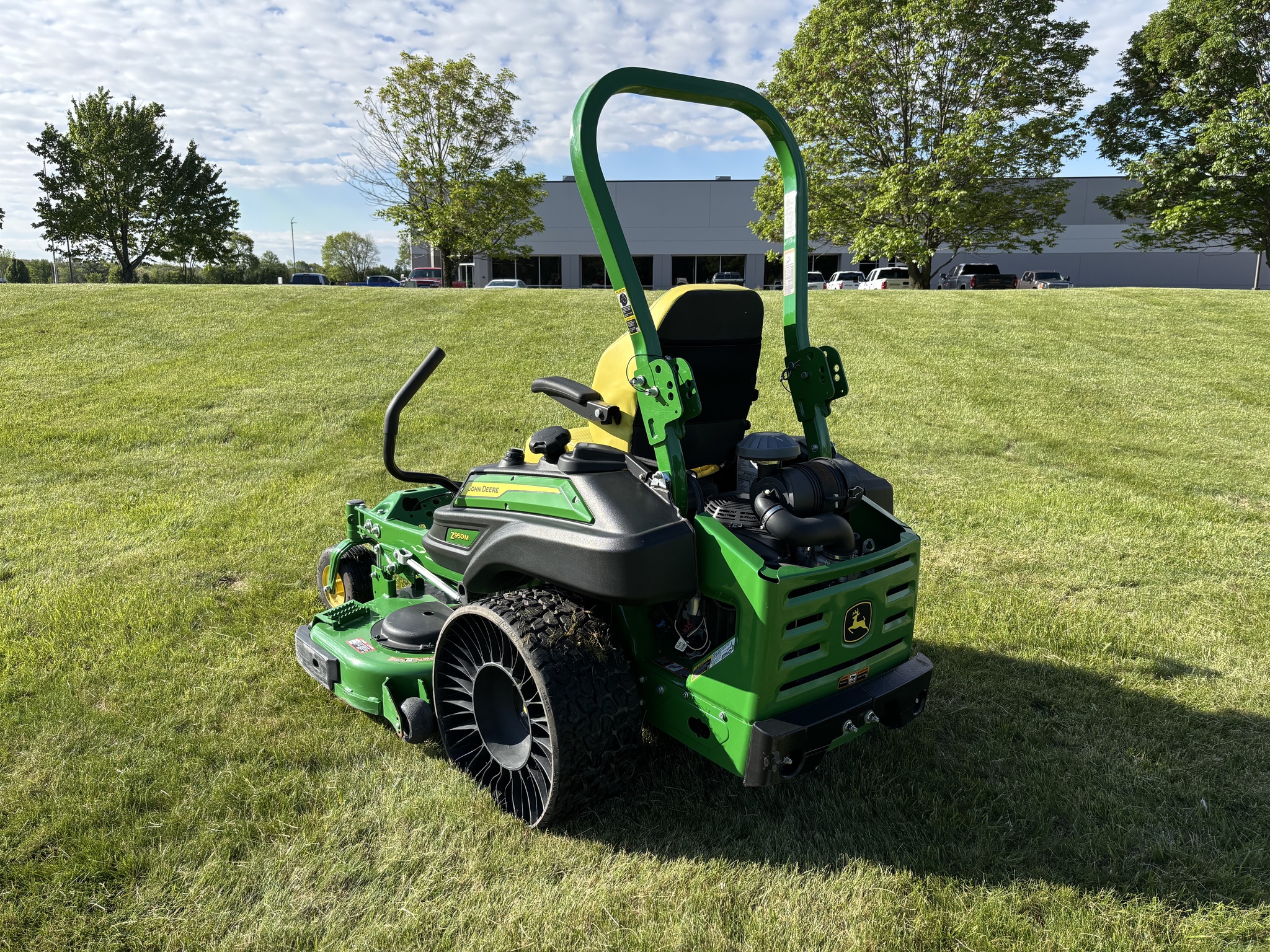 Used 2024 John Deere Z950M Zero Turn Mowers at Koenig Equipment in Knightstown, IN - PhotoXL6