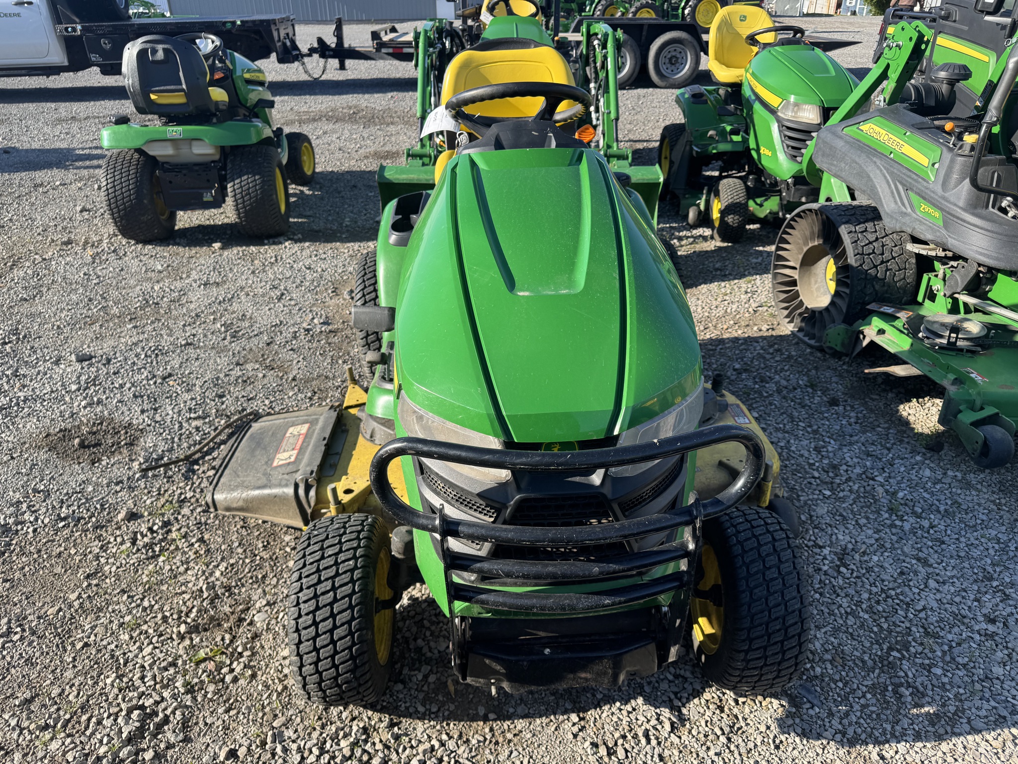 2017 John Deere X394 Image 9