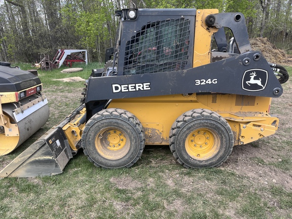 Used 2024 John Deere 324G Skid Steer Loaders at Horizon Ag & Turf in Edmonton West, AB - Photo3