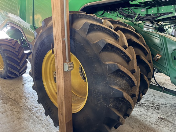 Photo of 2023 John Deere X9 1000