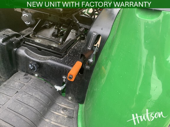 Photo of 2026 John Deere 3039R