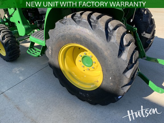 Photo of 2026 John Deere 3039R