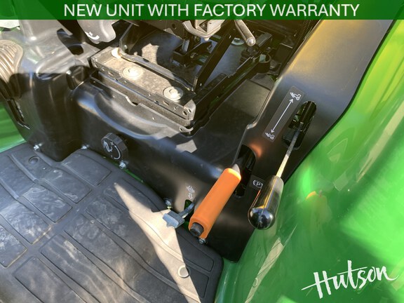 Photo of 2026 John Deere 3039R