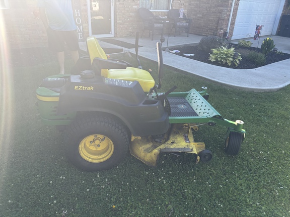 Used 2013 John Deere Z445 Zero Turn Mowers at Koenig Equipment in Urbana, OH - Photo4