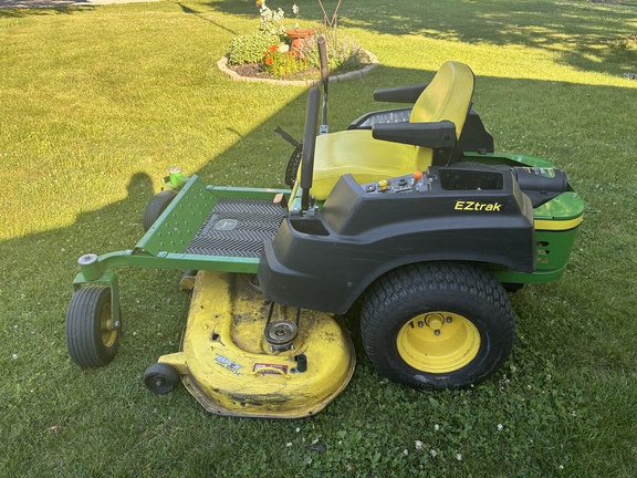 Used 2013 John Deere Z445 Zero Turn Mowers at Koenig Equipment in Urbana, OH - Photo3