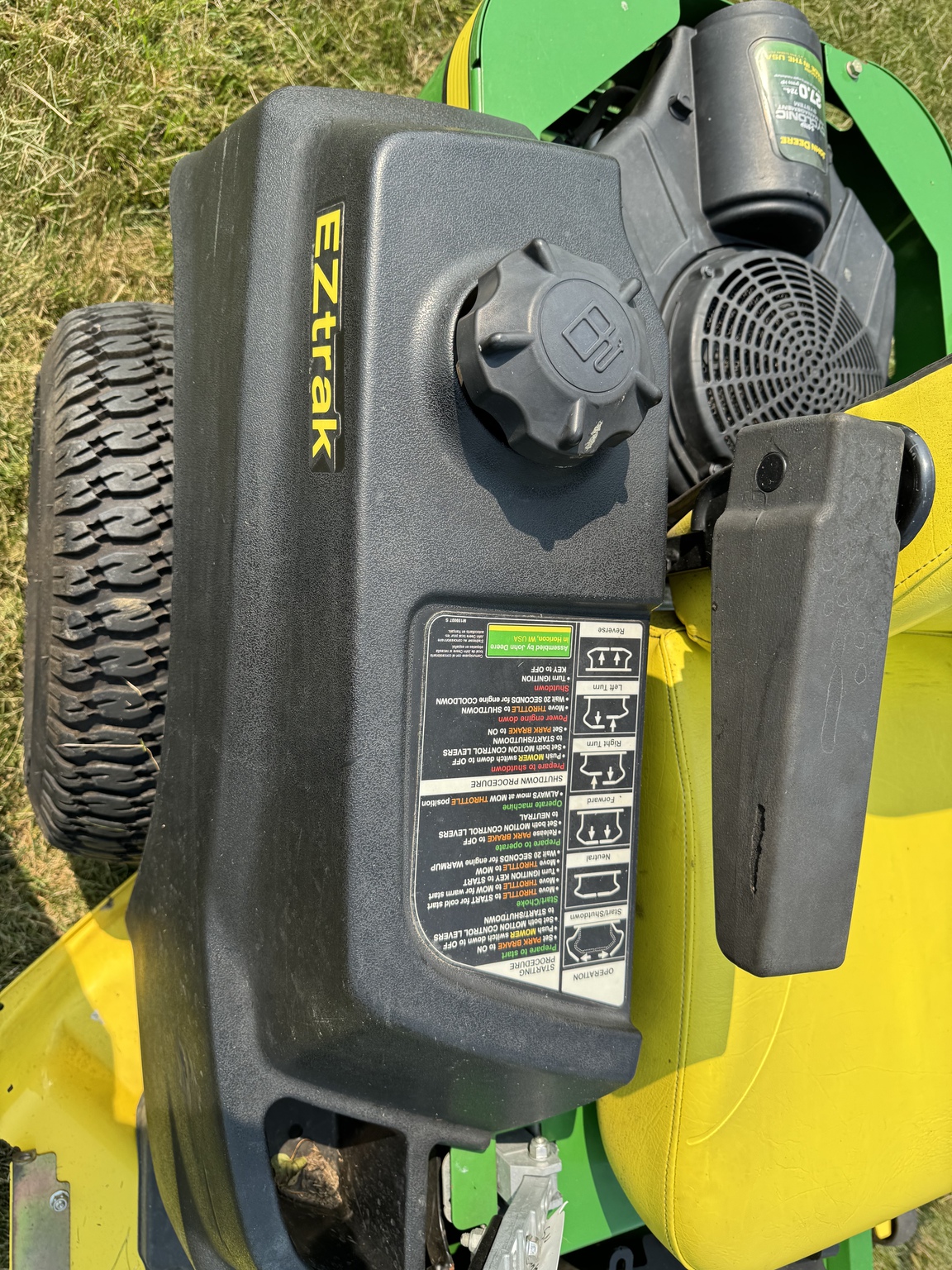 Used 2013 John Deere Z445 Zero Turn Mowers at Koenig Equipment in Urbana, OH - PhotoXL25