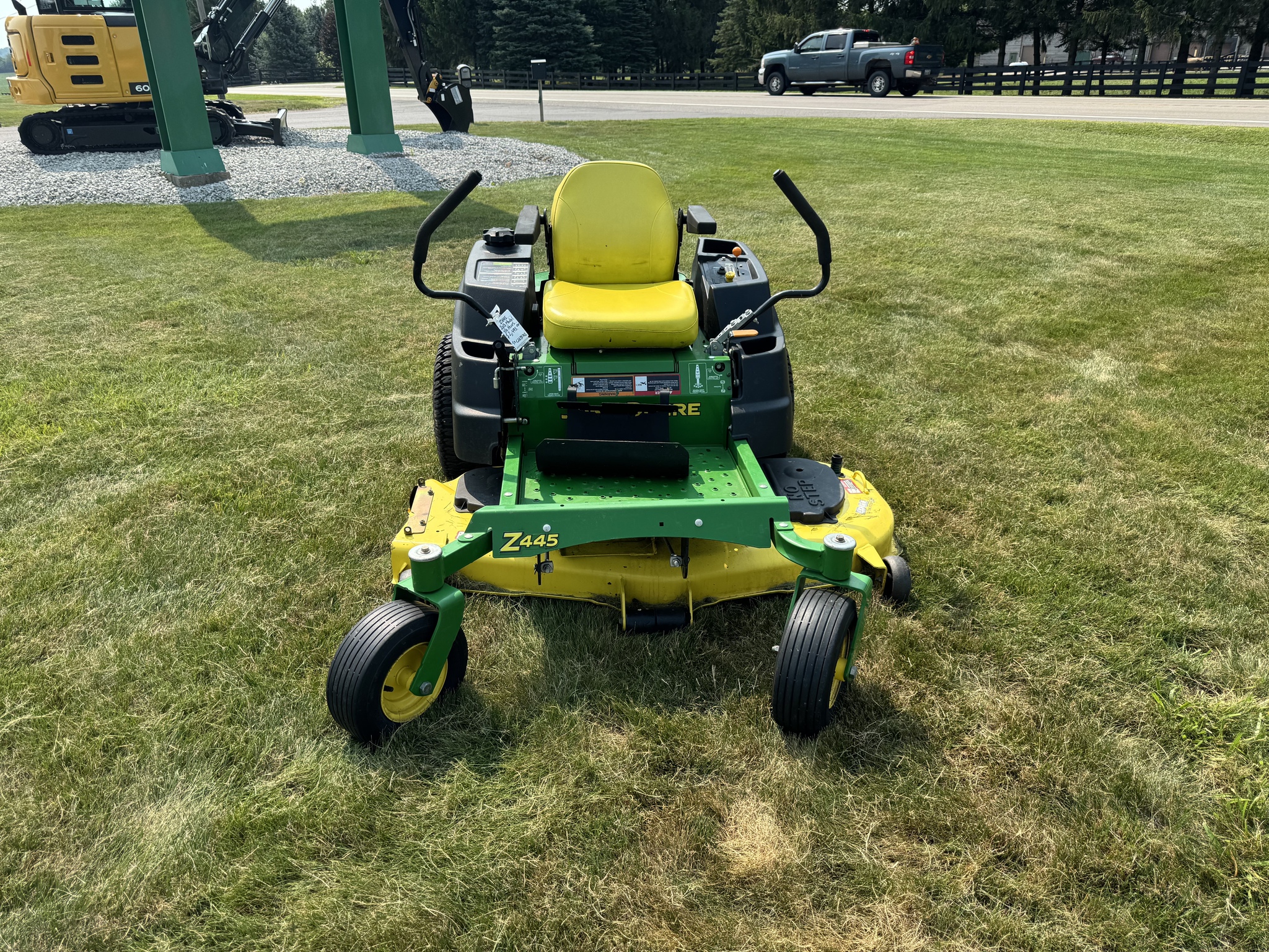 Used 2013 John Deere Z445 Zero Turn Mowers at Koenig Equipment in Urbana, OH - PhotoXL30
