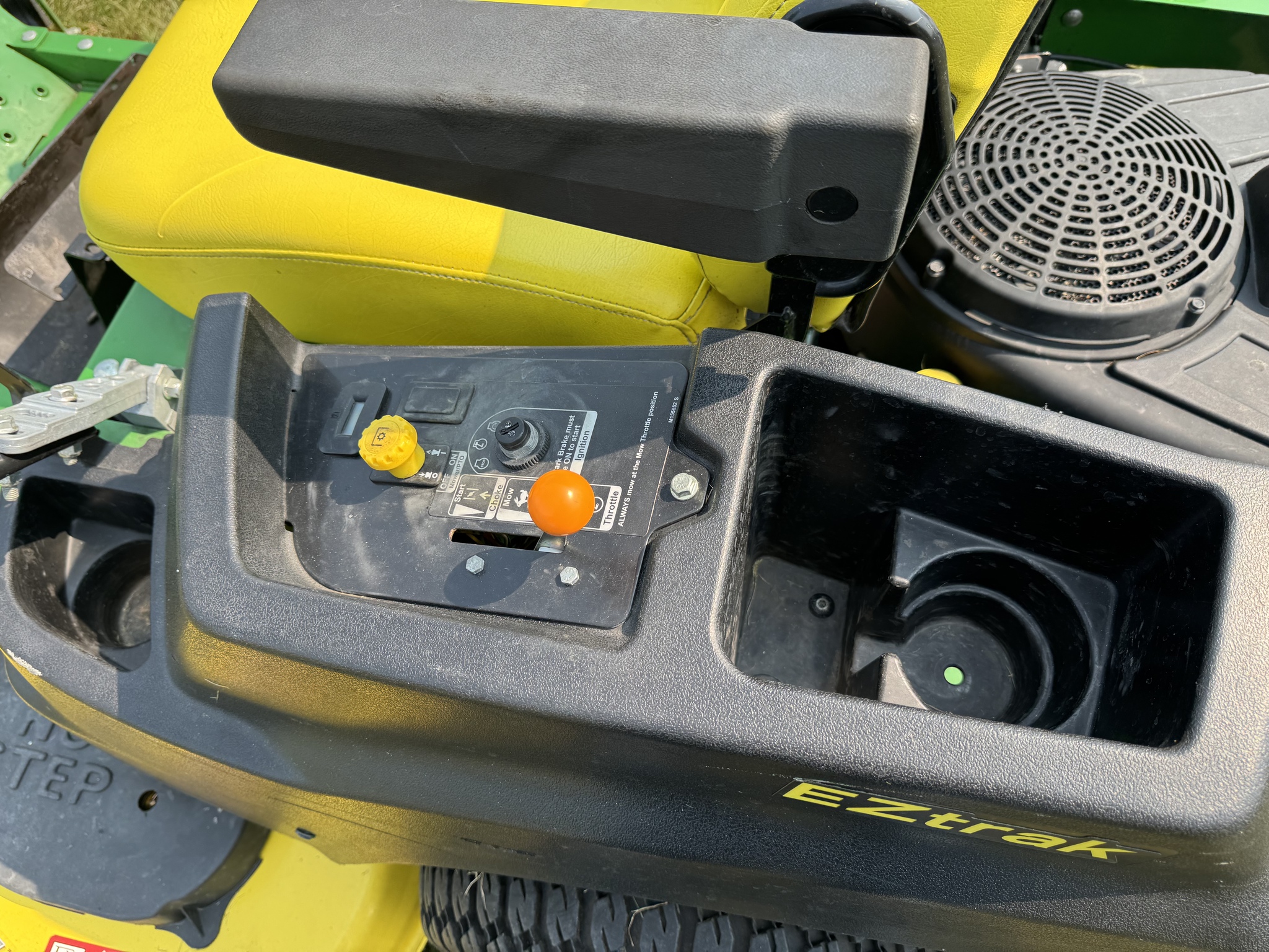 Used 2013 John Deere Z445 Zero Turn Mowers at Koenig Equipment in Urbana, OH - PhotoXL32