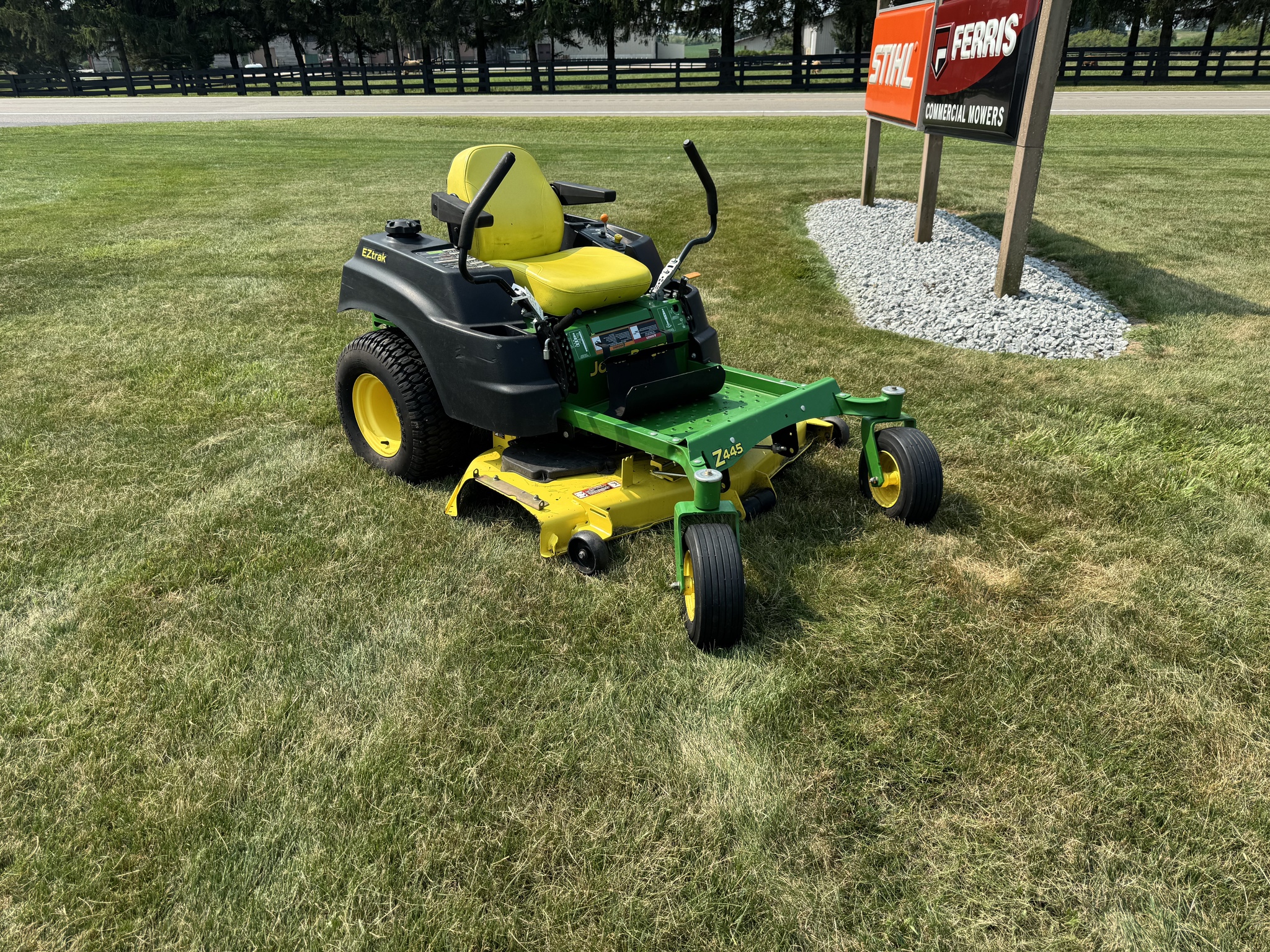 Used 2013 John Deere Z445 Zero Turn Mowers at Koenig Equipment in Urbana, OH - PhotoXL33