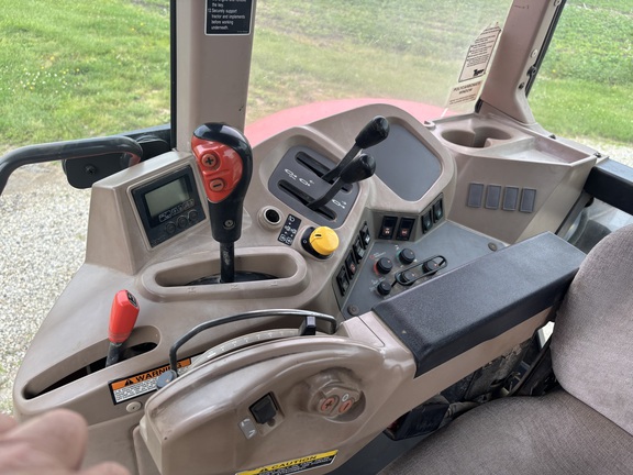 Used 2014 Kubota M126X Utility Tractors at Koenig Equipment in Urbana, OH - Photo8