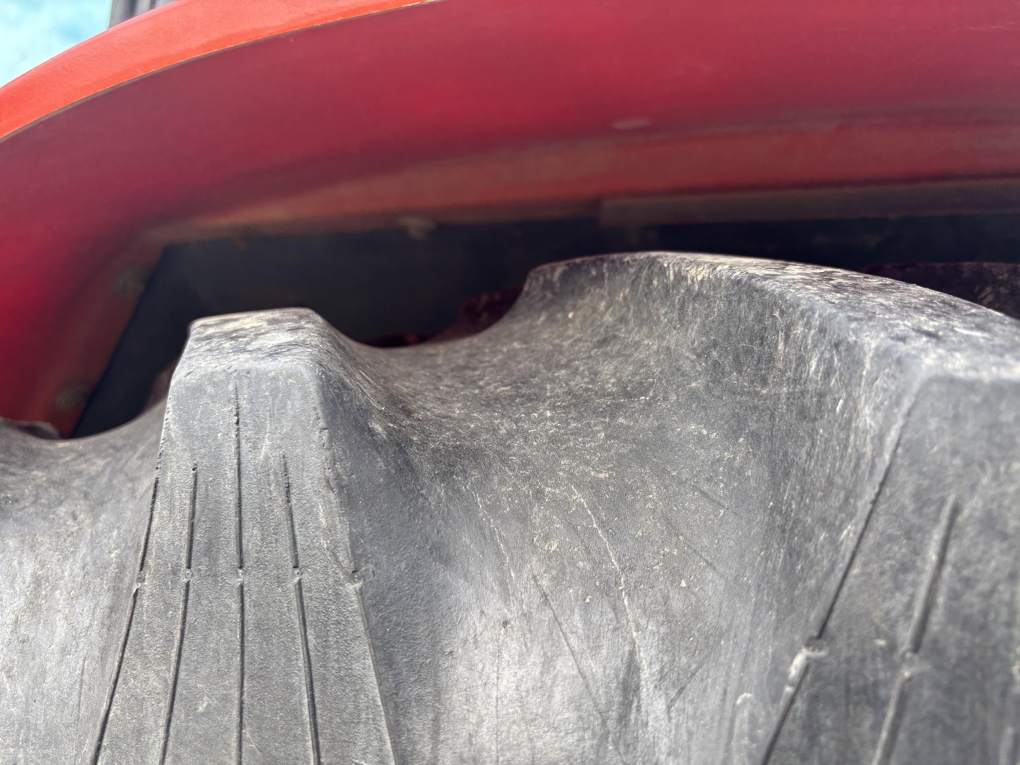 Used 2014 Kubota M126X Utility Tractors at Koenig Equipment in Urbana, OH - PhotoXL21