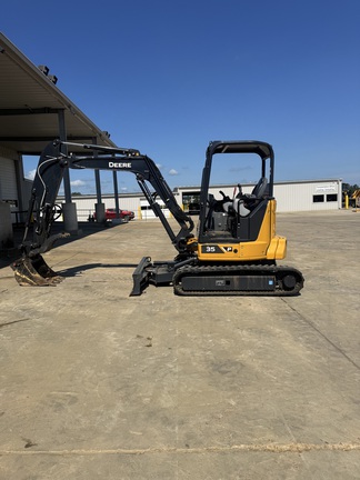 2024 John Deere 35 P